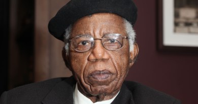 Chinua Achebe